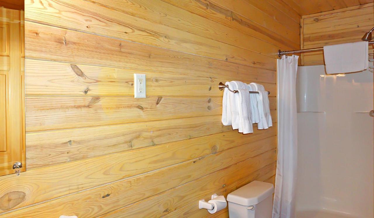 Wimberley Log Cabins Resort And Suites- Unit 8 Экстерьер фото